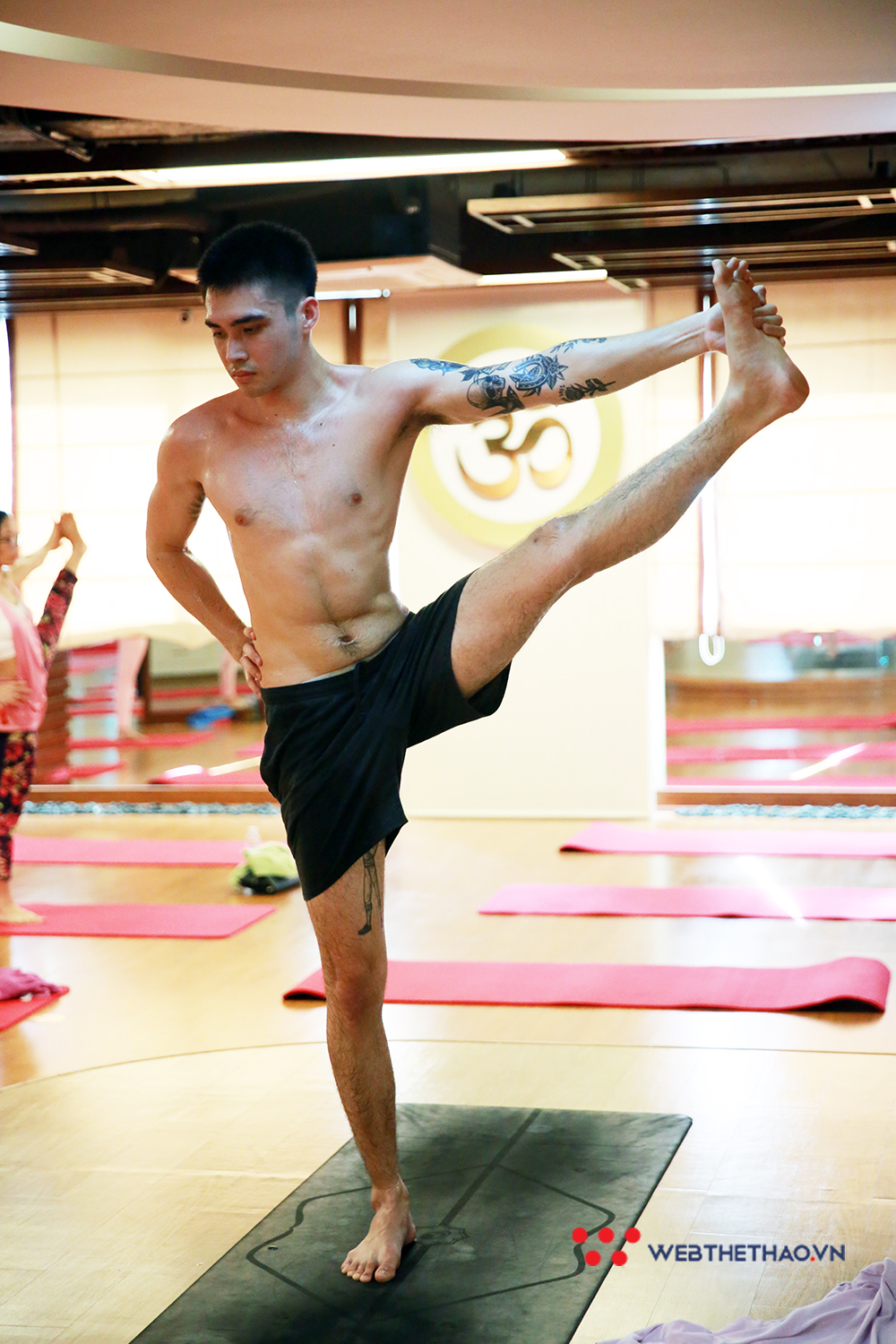 Những tạo hình Yoga đẹp khó cưỡng của các hot Yogi